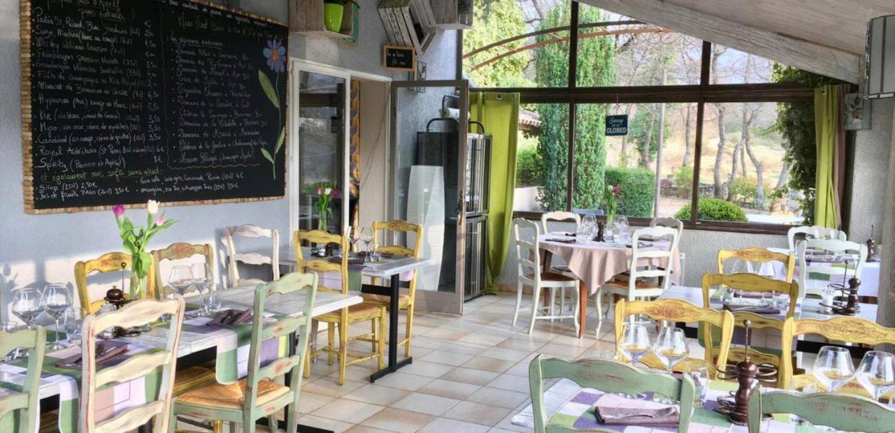 Hotel Lou Caleu Restaurant Le Rocher Des Abeilles Saint-Martin-de-Castillon Eksteriør bilde