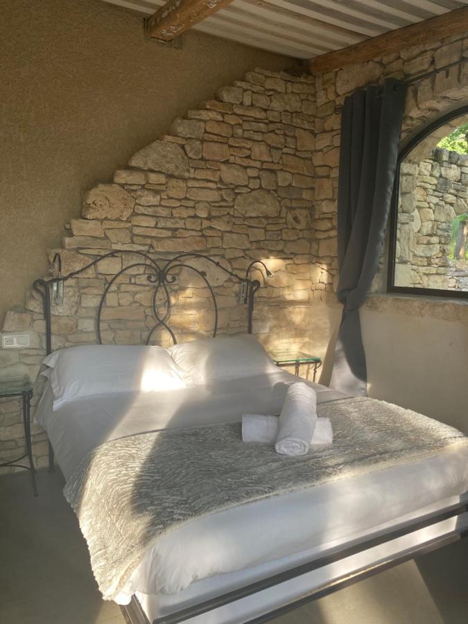 Hotel Lou Caleu Restaurant Le Rocher Des Abeilles Saint-Martin-de-Castillon Eksteriør bilde