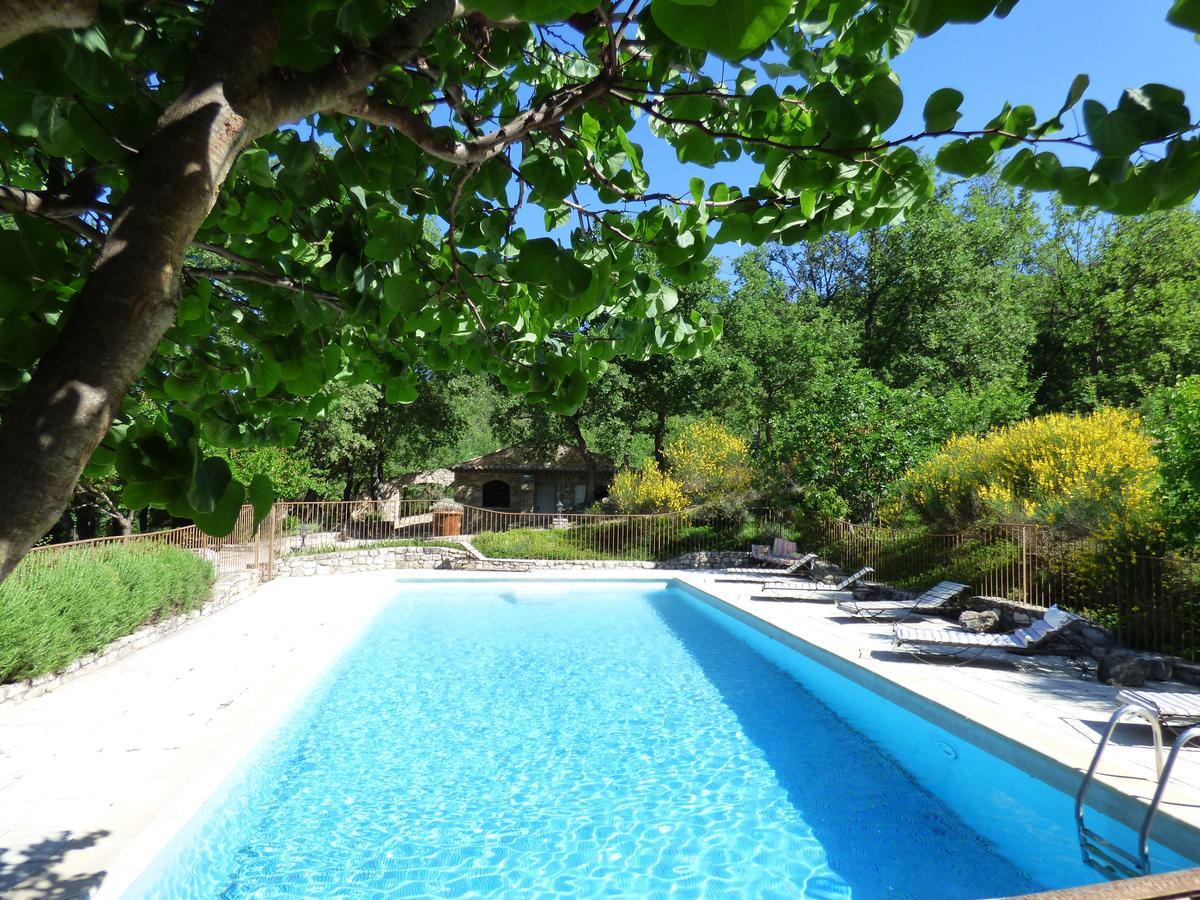 Hotel Lou Caleu Restaurant Le Rocher Des Abeilles Saint-Martin-de-Castillon Eksteriør bilde